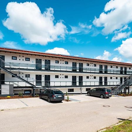 Boardinghouse Kastanienring Aparthotel Reichertshausen Exteriör bild